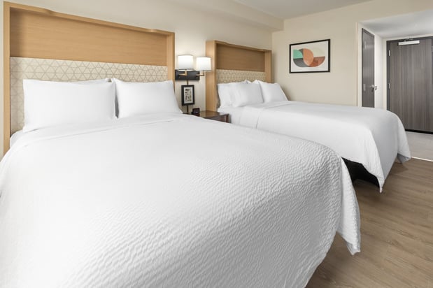 Images Holiday Inn & Suites Richmond - West End by IHG