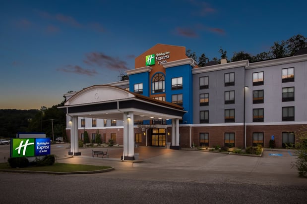 Images Holiday Inn Express & Suites Charleston NW - Cross Lanes by IHG