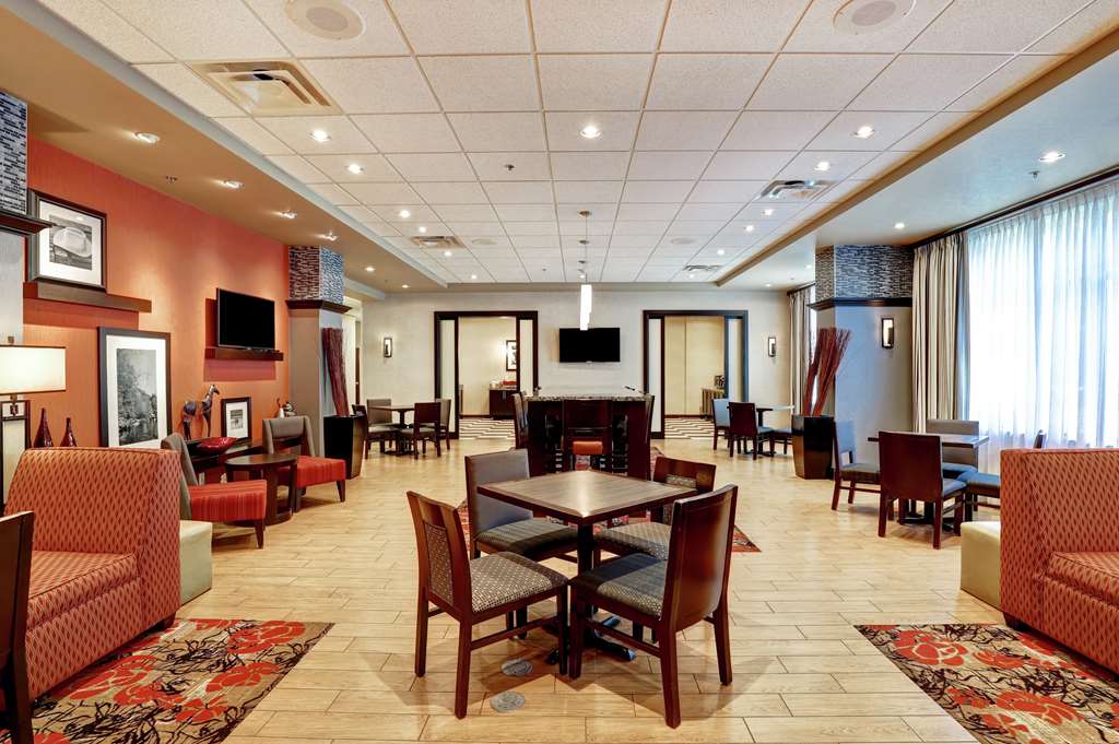 Lobby Hampton Inn by Hilton Chilliwack Chilliwack (604)392-4667