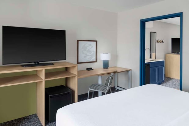 Images Spark by Hilton Lansing