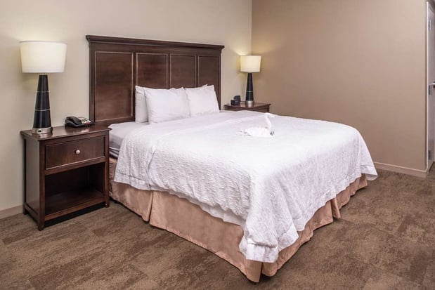 Images Hampton Inn & Suites Charlotte-Arrowood Rd.