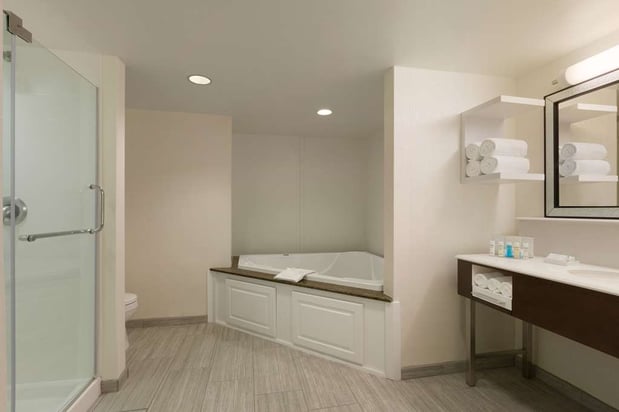 Images Hampton Inn & Suites Nashville-Downtown