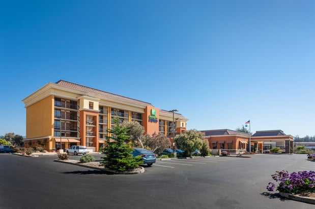 Images Holiday Inn Express at Monterey Bay by IHG