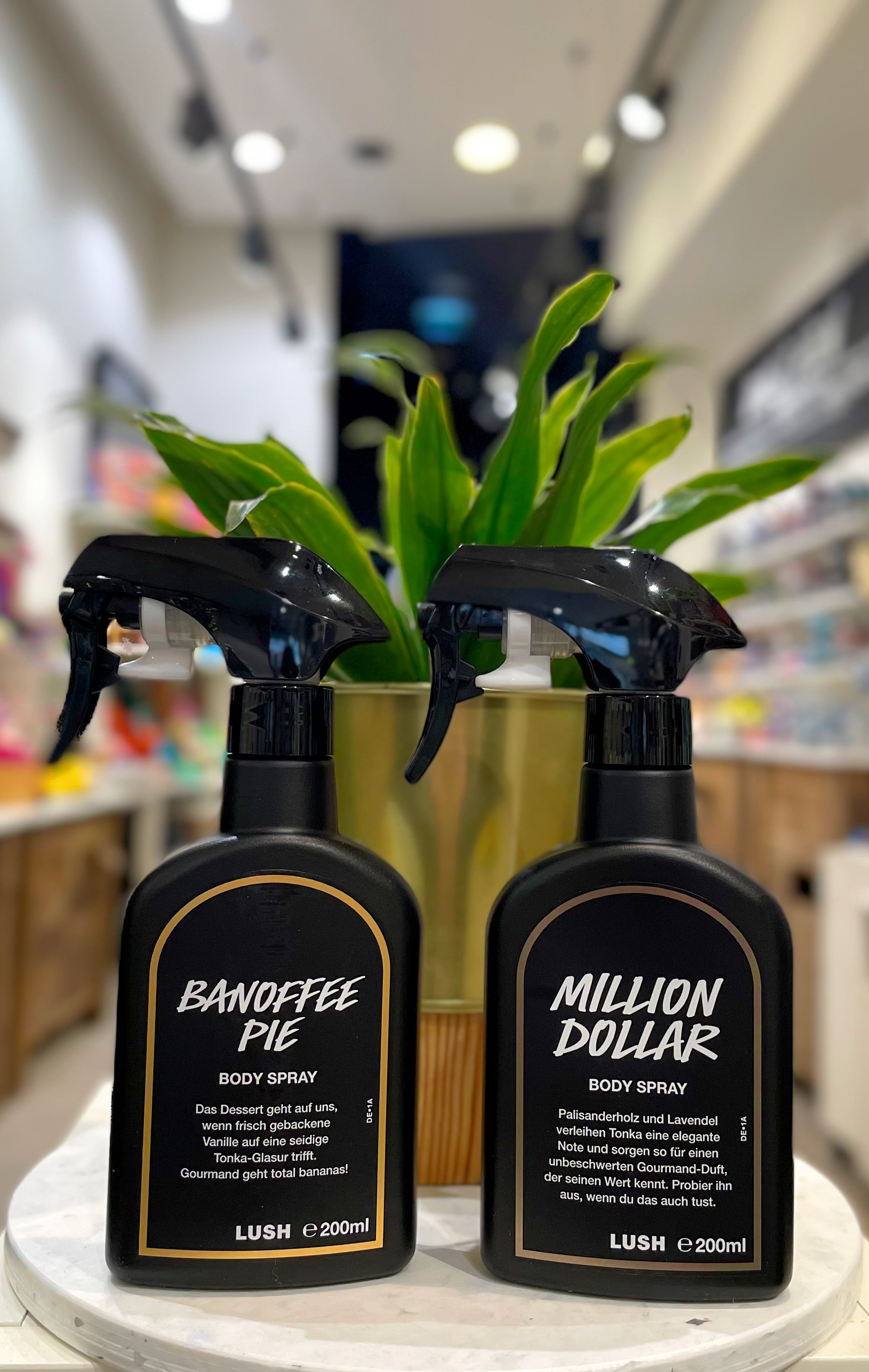 Bild zu Dieser Sommer wird dufte! Komm vorbei und entdecke deine neuen Gourmandlieblinge Banoffee Pie und Million Dollar!