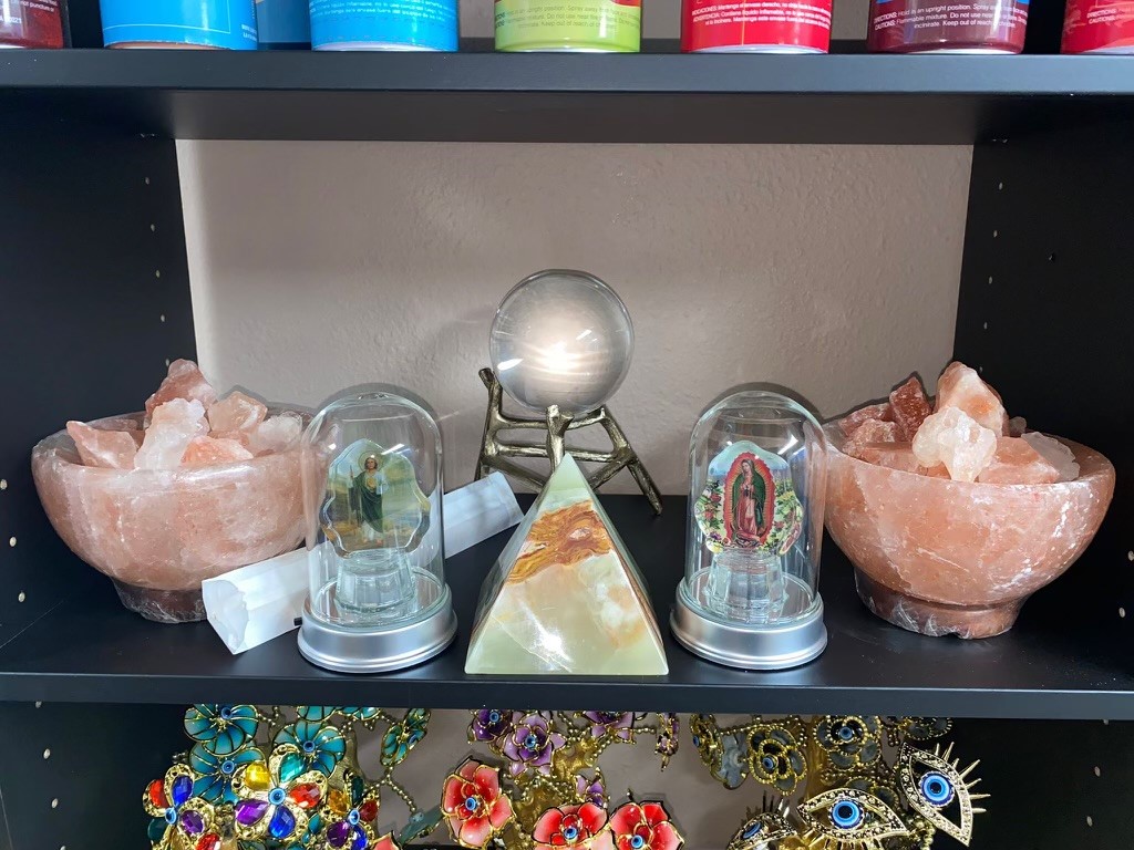 Botanica Psychic  Garden Grove- Lectura de la mano
