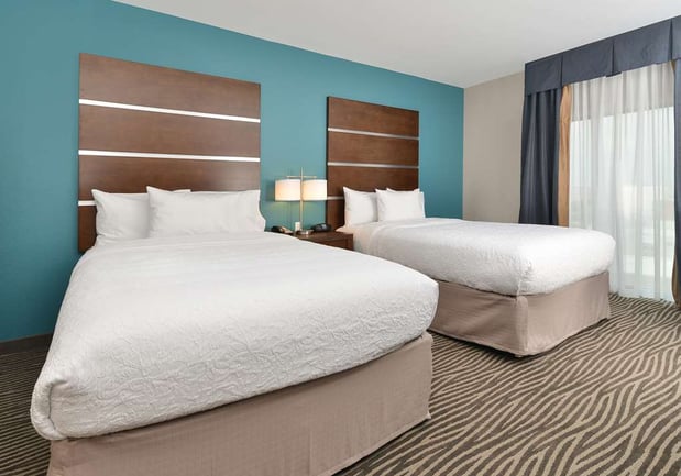 Images Hampton Inn & Suites Des Moines Downtown