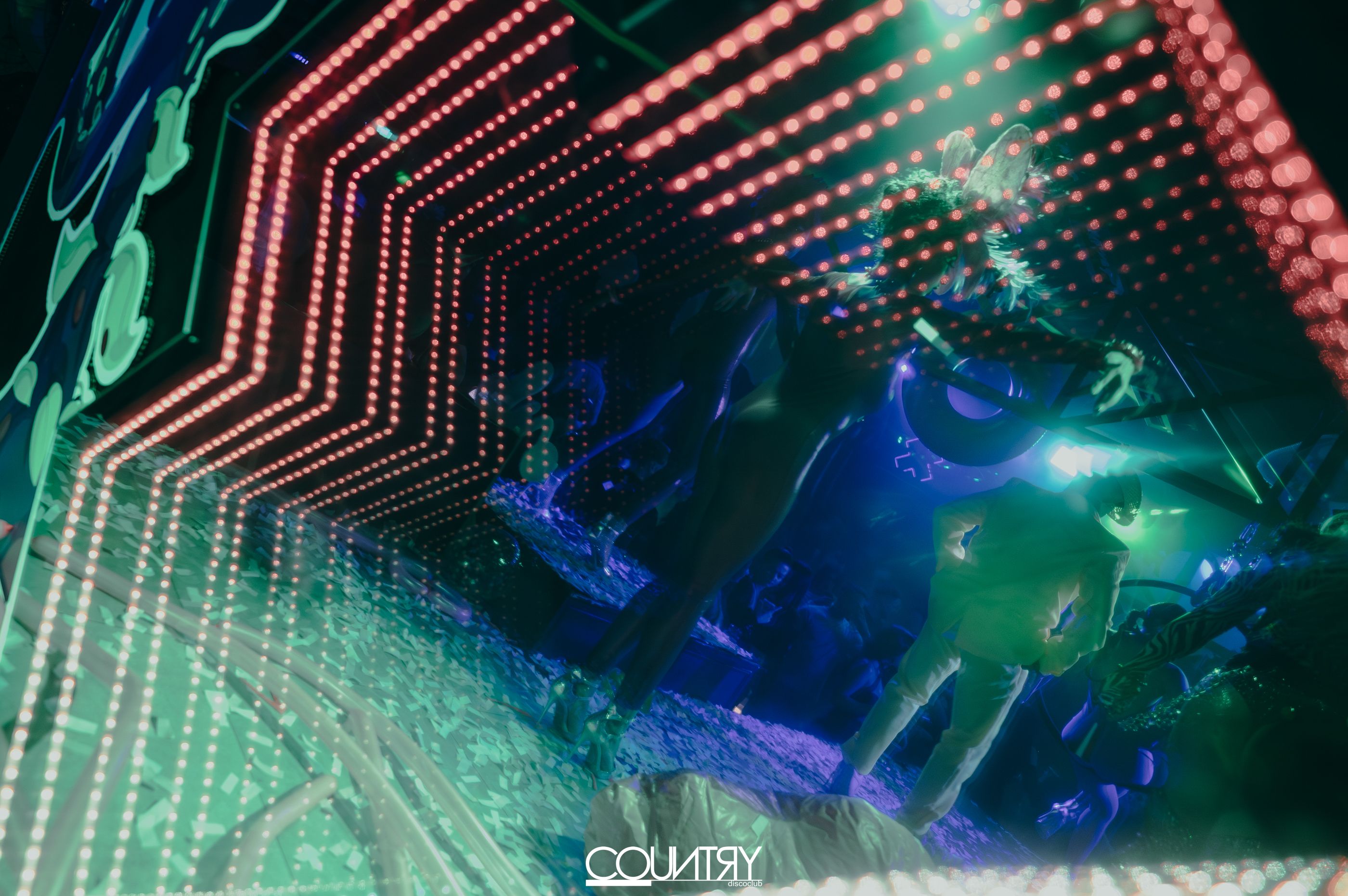 Images xperience night life