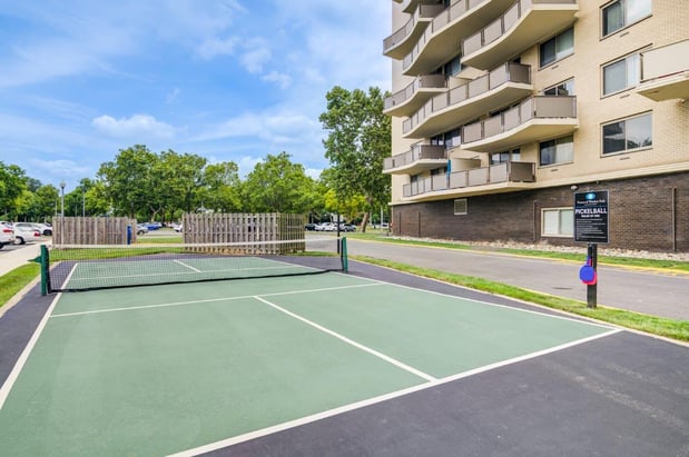 Images Towers of Windsor Park Apartment Homes