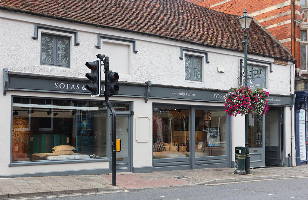 Sofas & Stuff - Henley Sofa Showroom Exterior 1