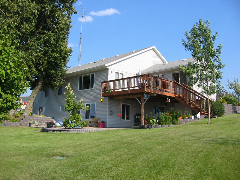 Hennen Lumber Co. Photo