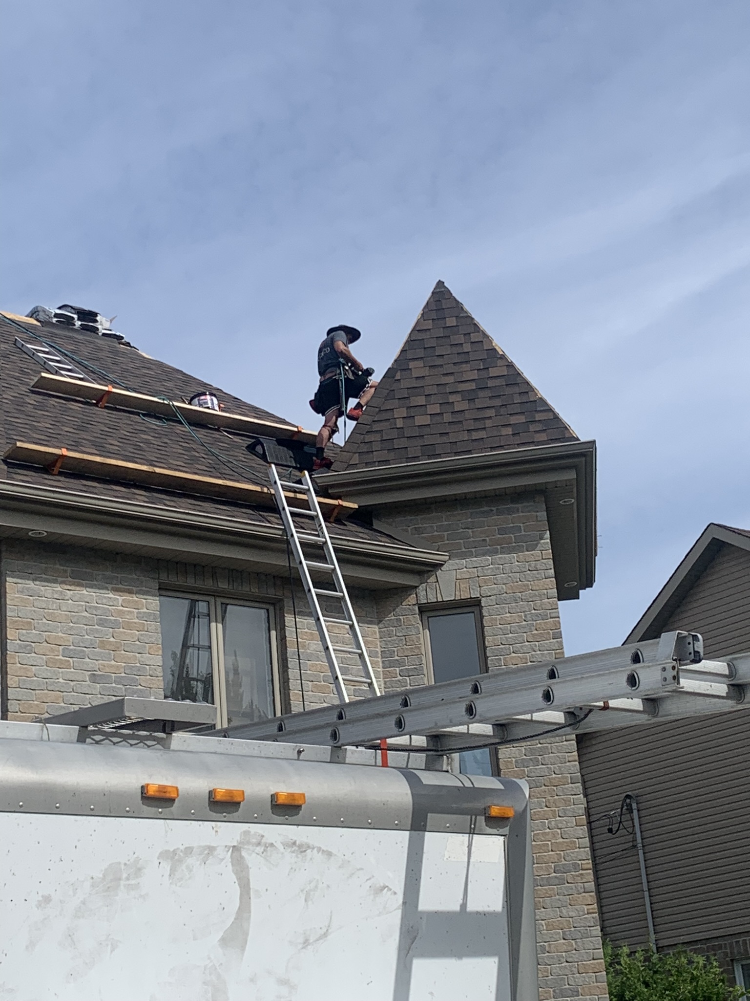 Images Couvreur Lauzon – Toiture Fabreville Laval-Ouest