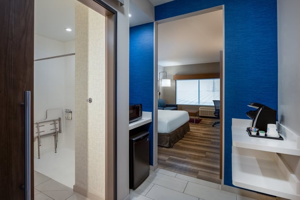 Images Holiday Inn Express & Suites Gilbert – Mesa Gateway Airport by IHG