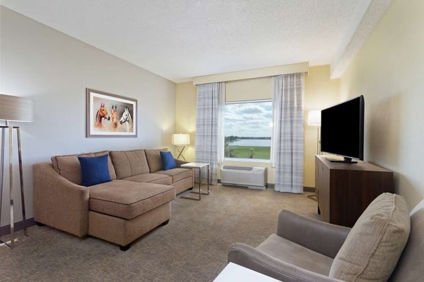 Images Hampton Inn & Suites Wellington