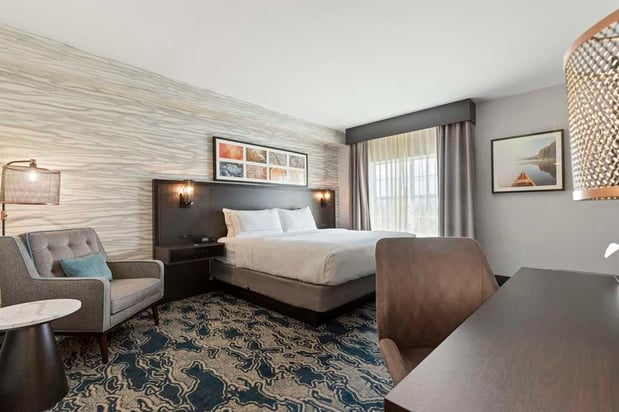 Images DoubleTree by Hilton Front Royal Blue Ridge Shadows