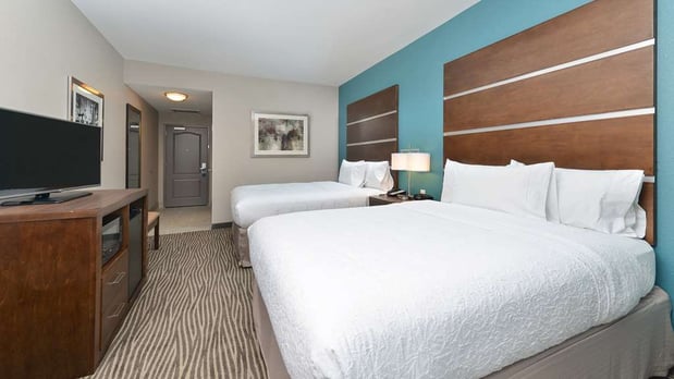 Images Hampton Inn & Suites Des Moines Downtown
