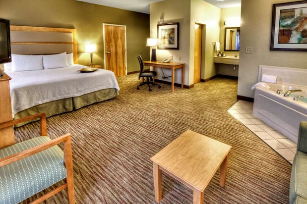 Images Hampton Inn & Suites Kalamazoo-Oshtemo