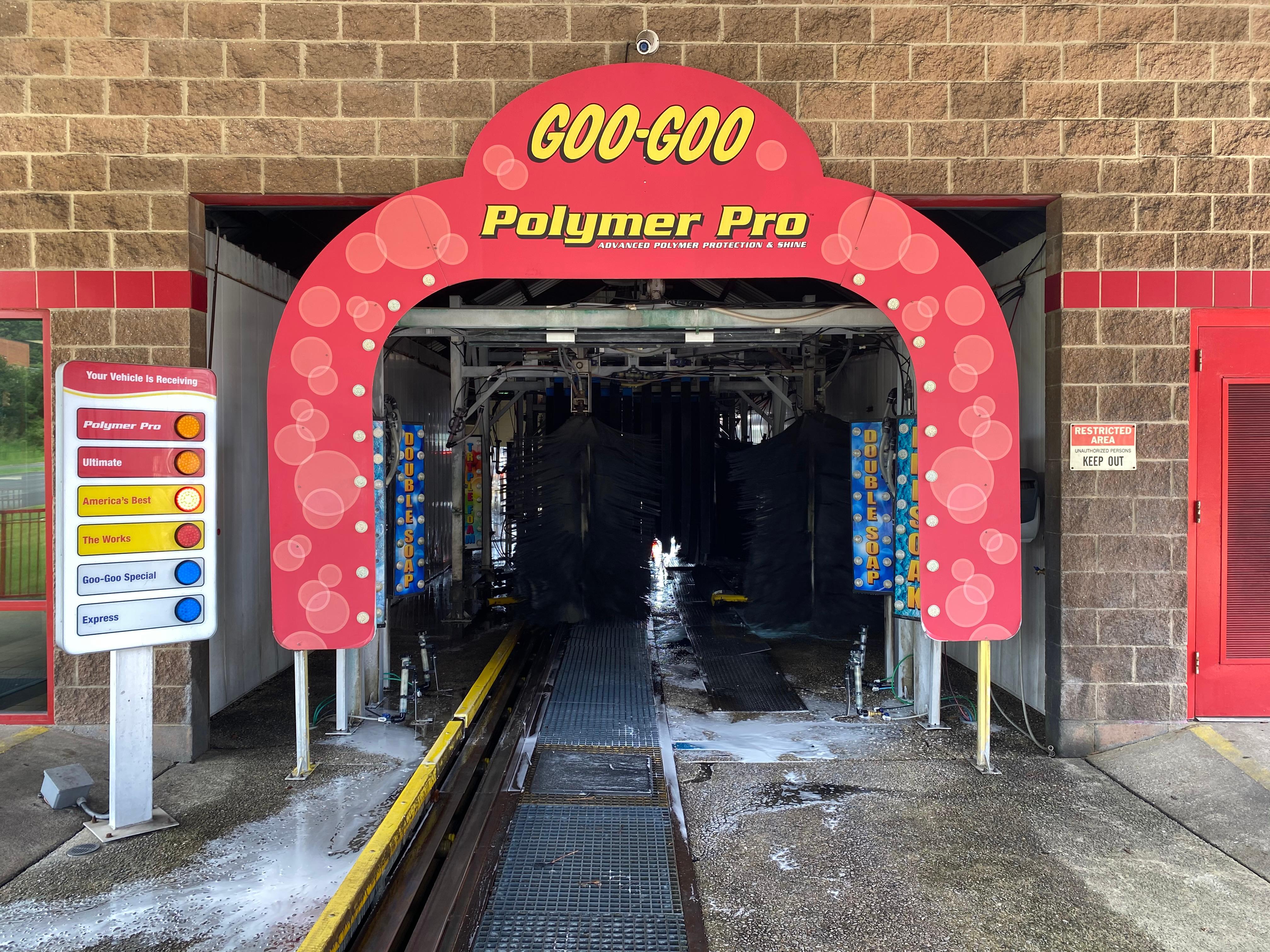 Goo Goo Express Car Wash - Crestwood Photo