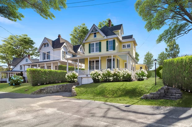 Images Edward Mulderrig Hampton’s Realtor