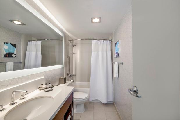 Images Crowne Plaza Seattle-Downtown by IHG