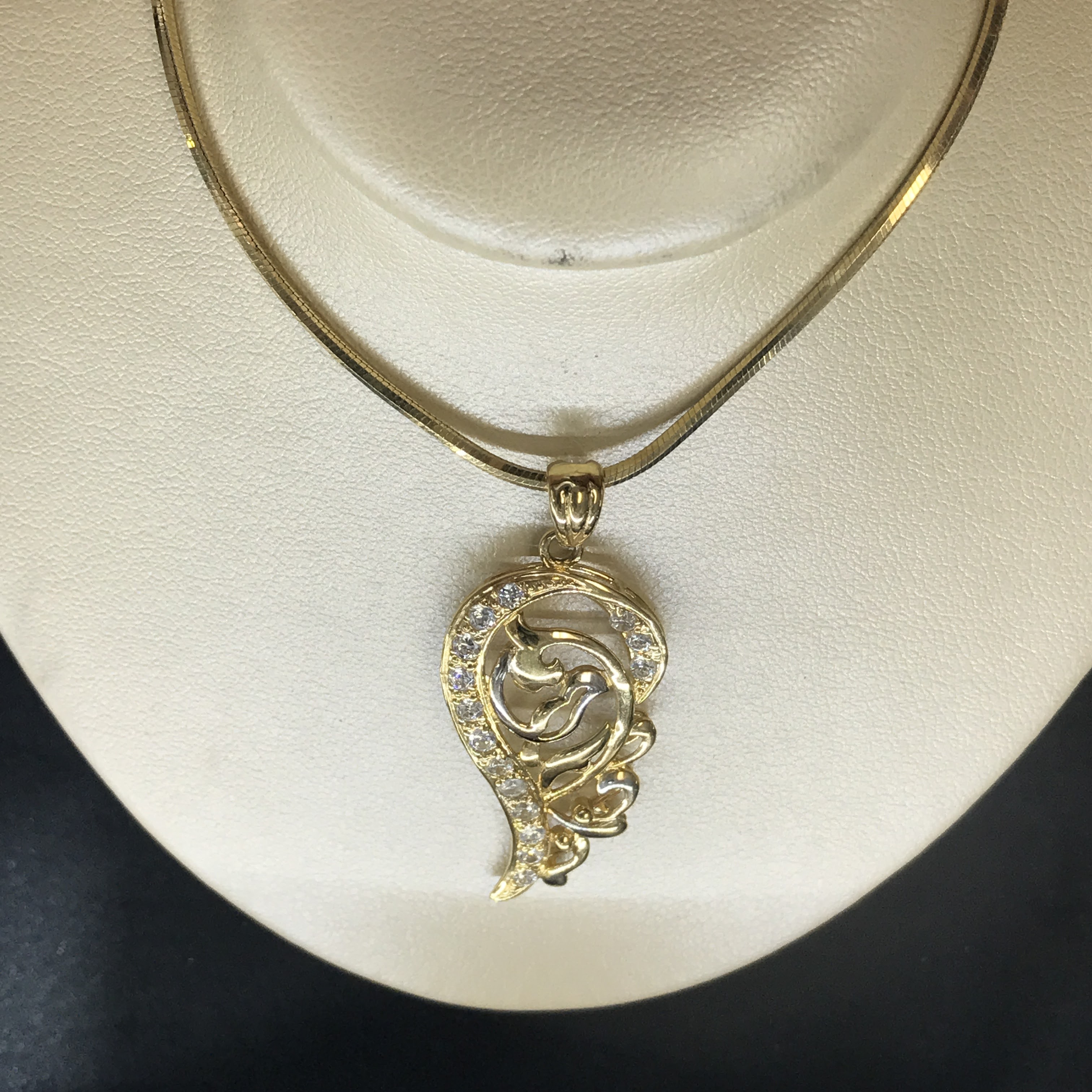 Images Noura's Jewellery