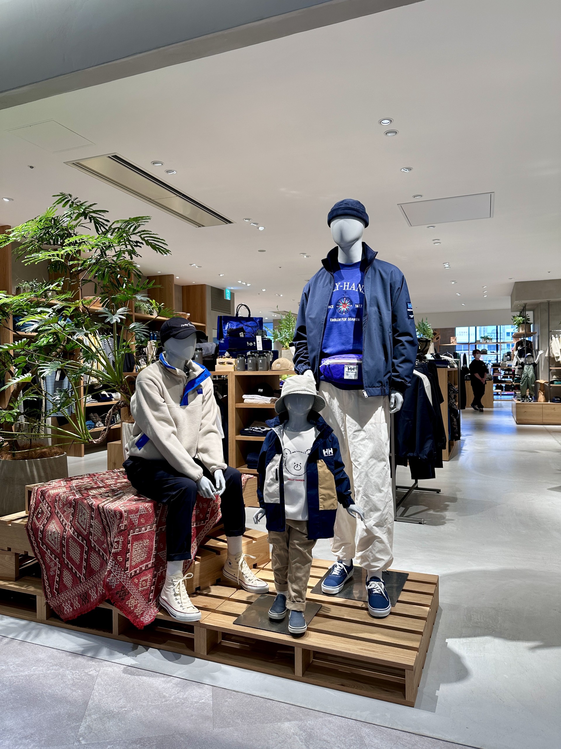 Images THE NORTH FACE+ (ザ・ノース・フェイス プラス) アミュプラザ長崎