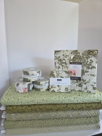 Images Bird-in-Hand Fabric
