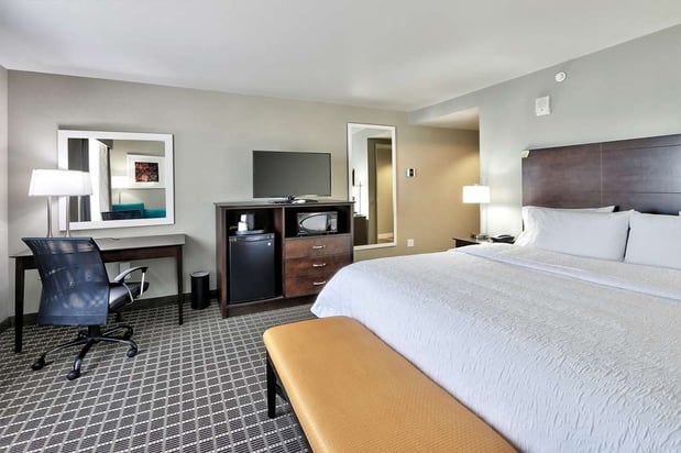 Images Hampton Inn & Suites Albuquerque Airport