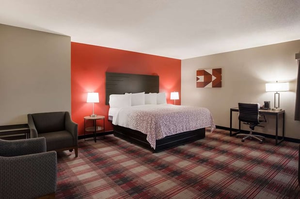 Images SureStay by Best Western Higginsville