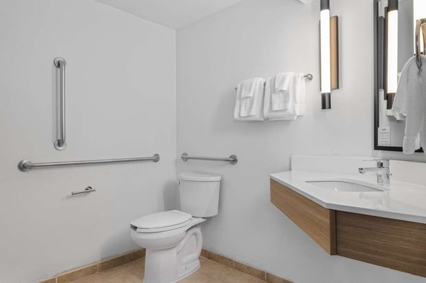 Images Spark by Hilton Colorado Springs I 25 Central