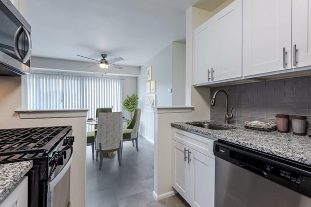 Images Hillcrest Village Apartment Homes