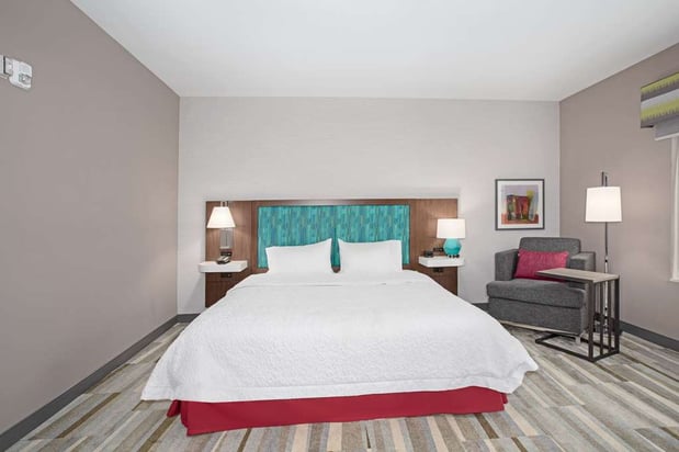 Images Hampton Inn & Suites Watsonville