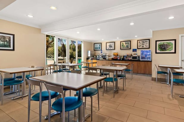 Images Best Western Date Tree Hotel