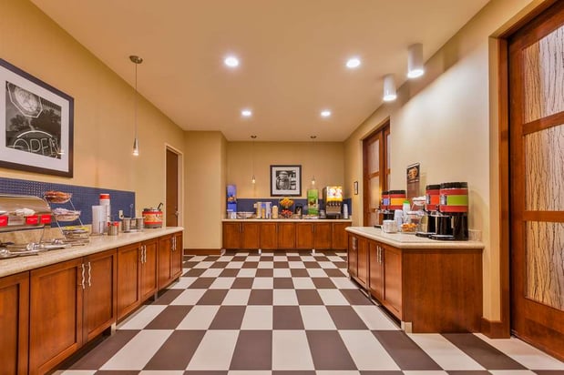 Images Hampton Inn & Suites Downtown Owensboro/Waterfront