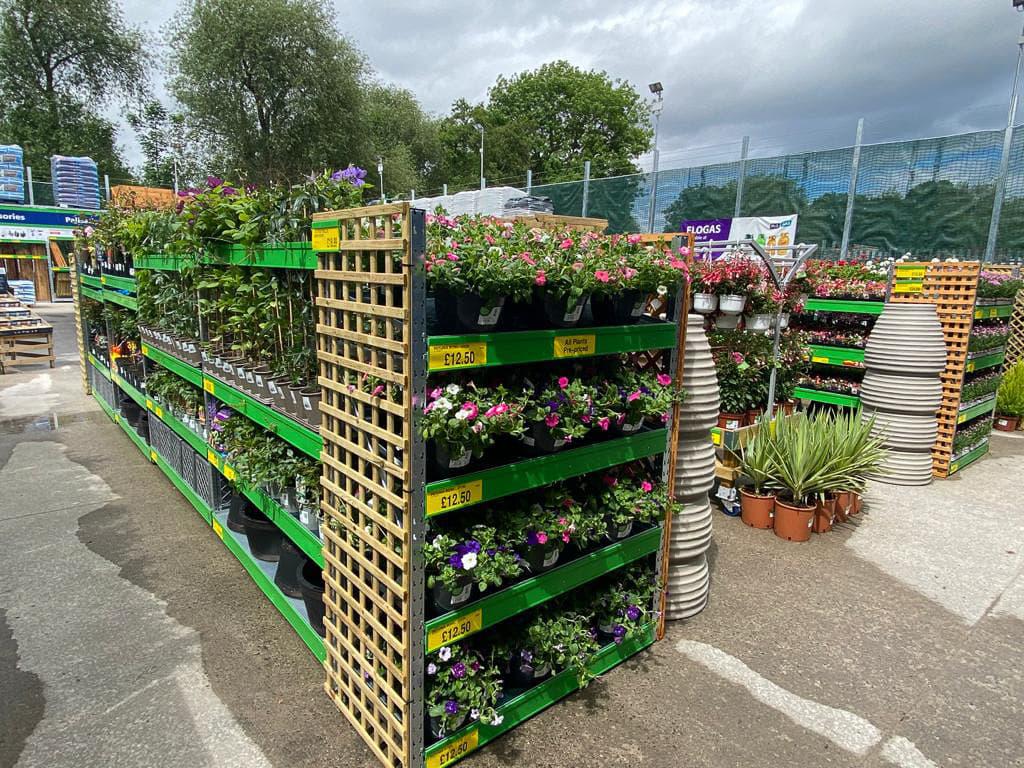 Images B&M Store with Garden Centre