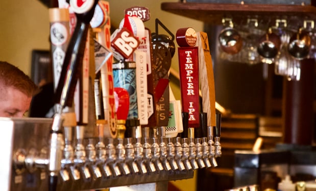 Images West End Tavern
