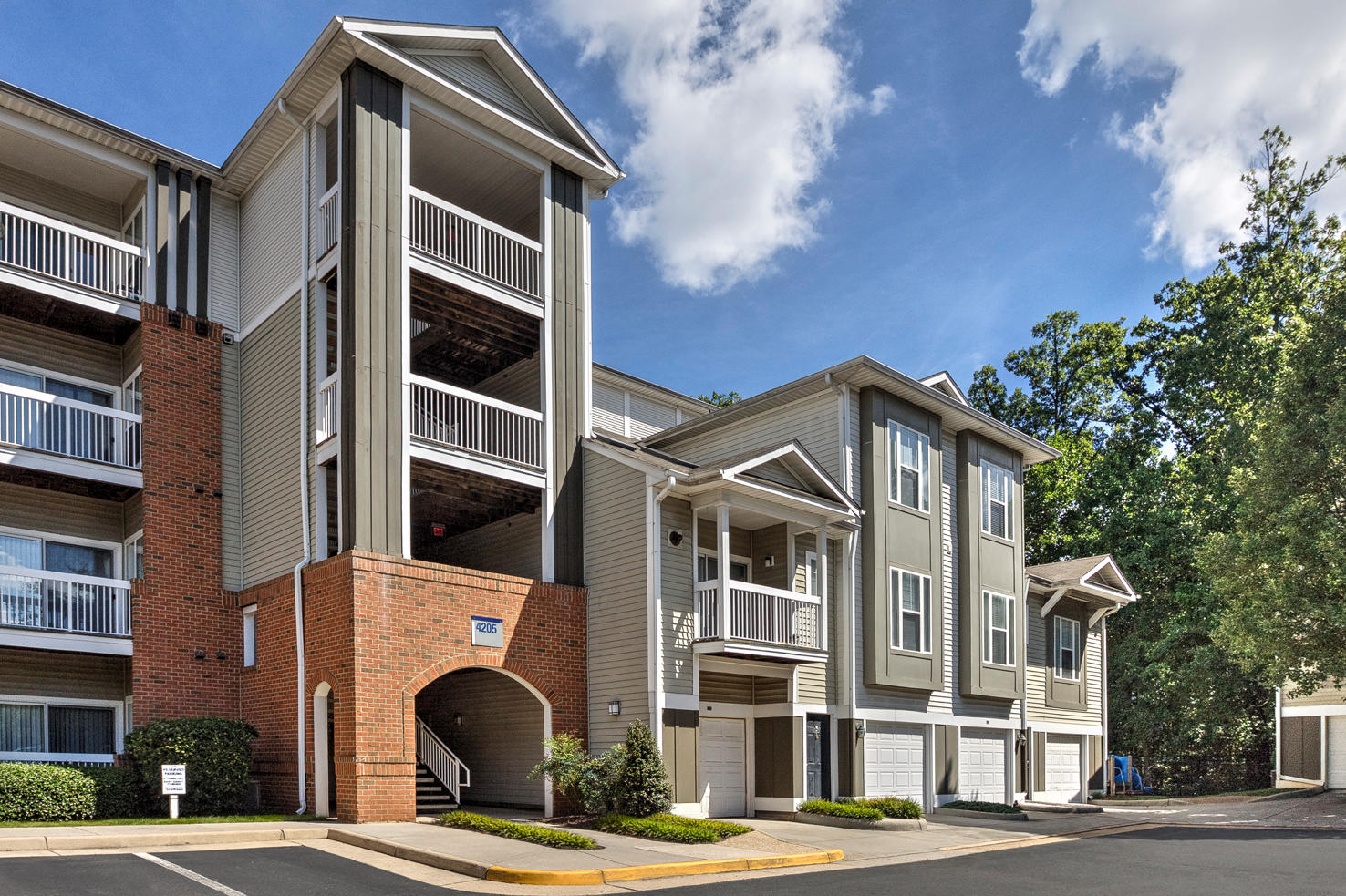Camden Fair Lakes Apartments Photo