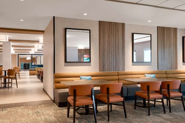 Images Hilton Garden Inn LAX Los Angeles Airport