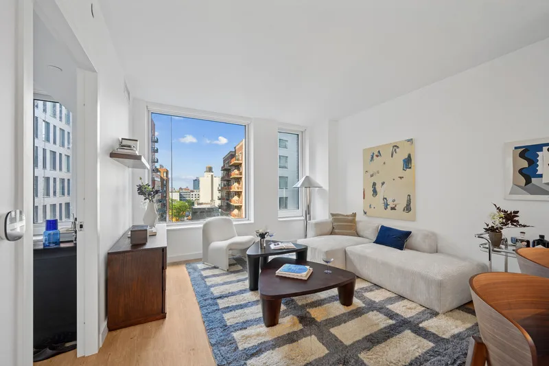 Images Link Apartments® QPN