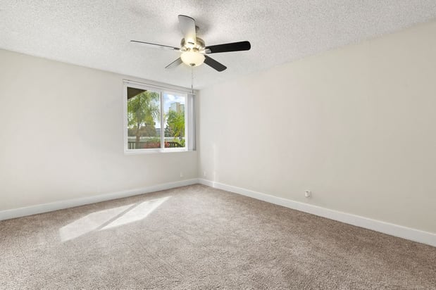Images Parkway Plaza Apartments