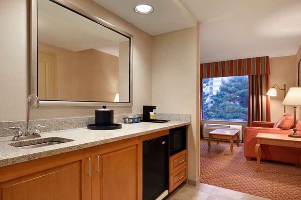 Images Hampton Inn & Suites Hartford/East Hartford