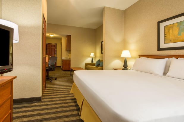 Images Holiday Inn Express & Suites Manteca City Center by IHG