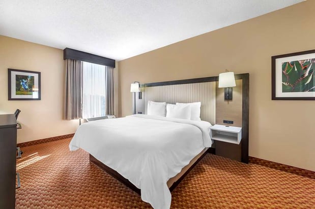 Images Best Western Plus Kendall Hotel & Suites