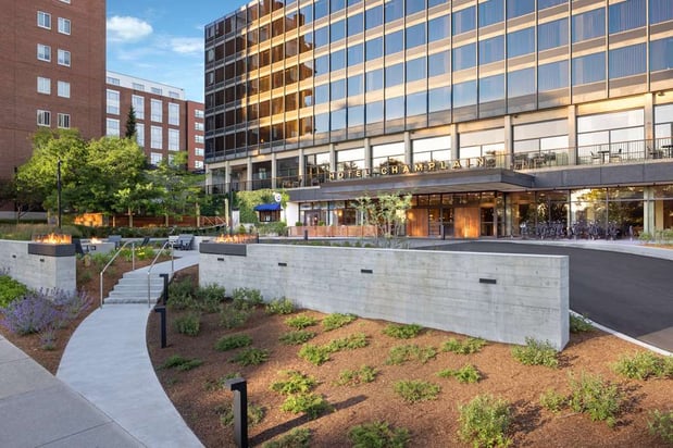 Images Hotel Champlain Burlington, Curio Collection by Hilton