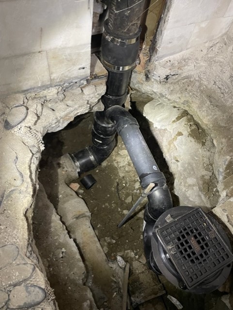 Samy's Plumbing- pipe unclogging