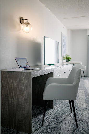 Hotel Bethany Beach Logo