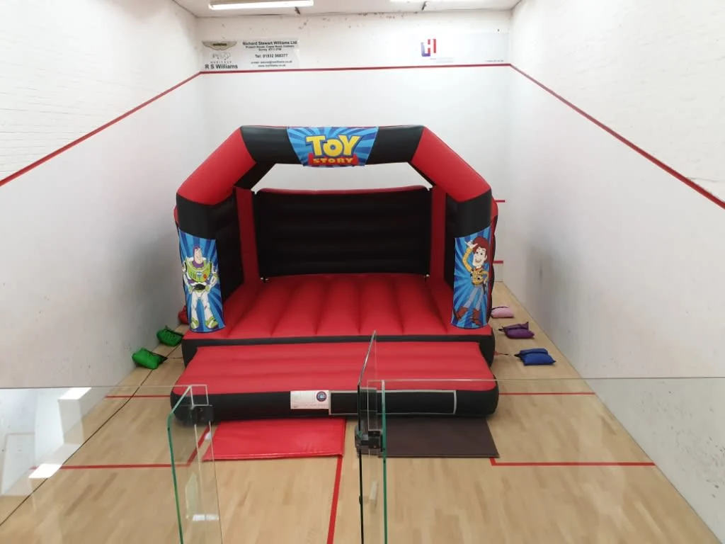 Images Top Banana Bouncy Castles