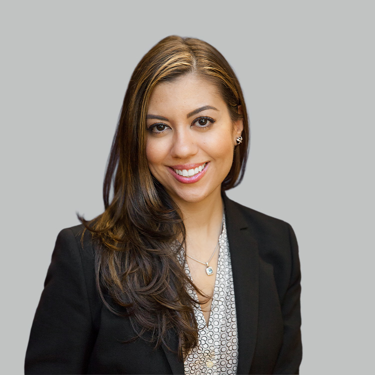 Headshot of Christina Auriemma Totaro, a wealth advisor at Chase