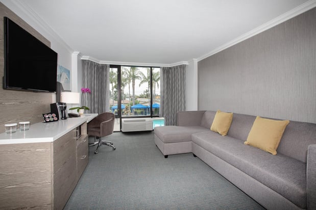 Images Crowne Plaza Costa Mesa Orange County by IHG