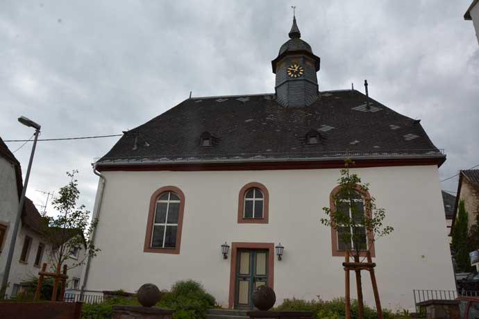 Bild 1 Evangelische Kirche Neuhof - Evangelische Kirchengemeinde Taunusstein-Neuhof in Taunusstein