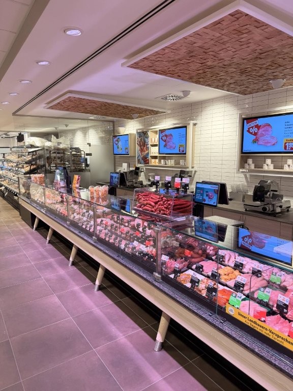 REWE, Unterfeldring 1 in Vierkirchen/Esterhofen
